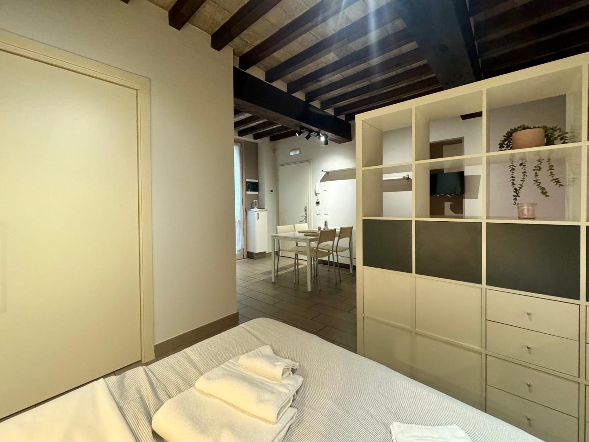 Niki O. Apartments Parma Quarto foto